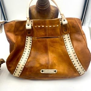 Bed Stu “Geraldin” style bag in like new condition - tan rustic w/ nectar lux